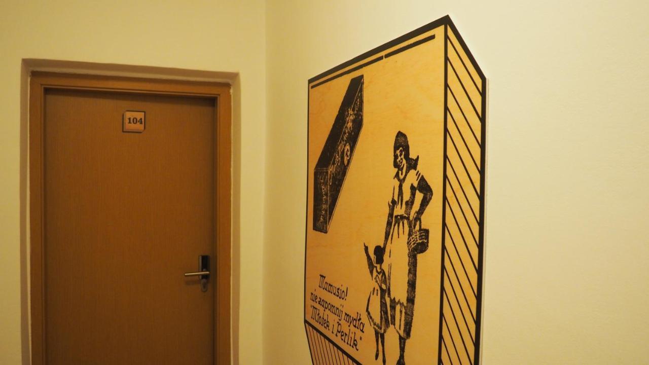 Hostel Mlotek I Perlik Тарновськє-Гури Екстер'єр фото